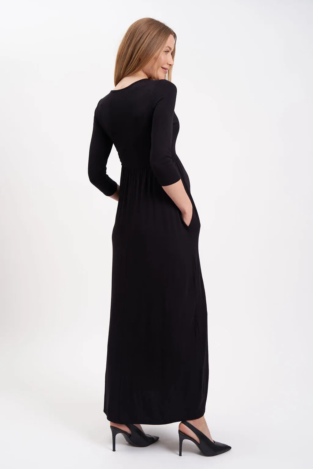 3/4 Sleeve V-Cut Maternity Maxi Dress