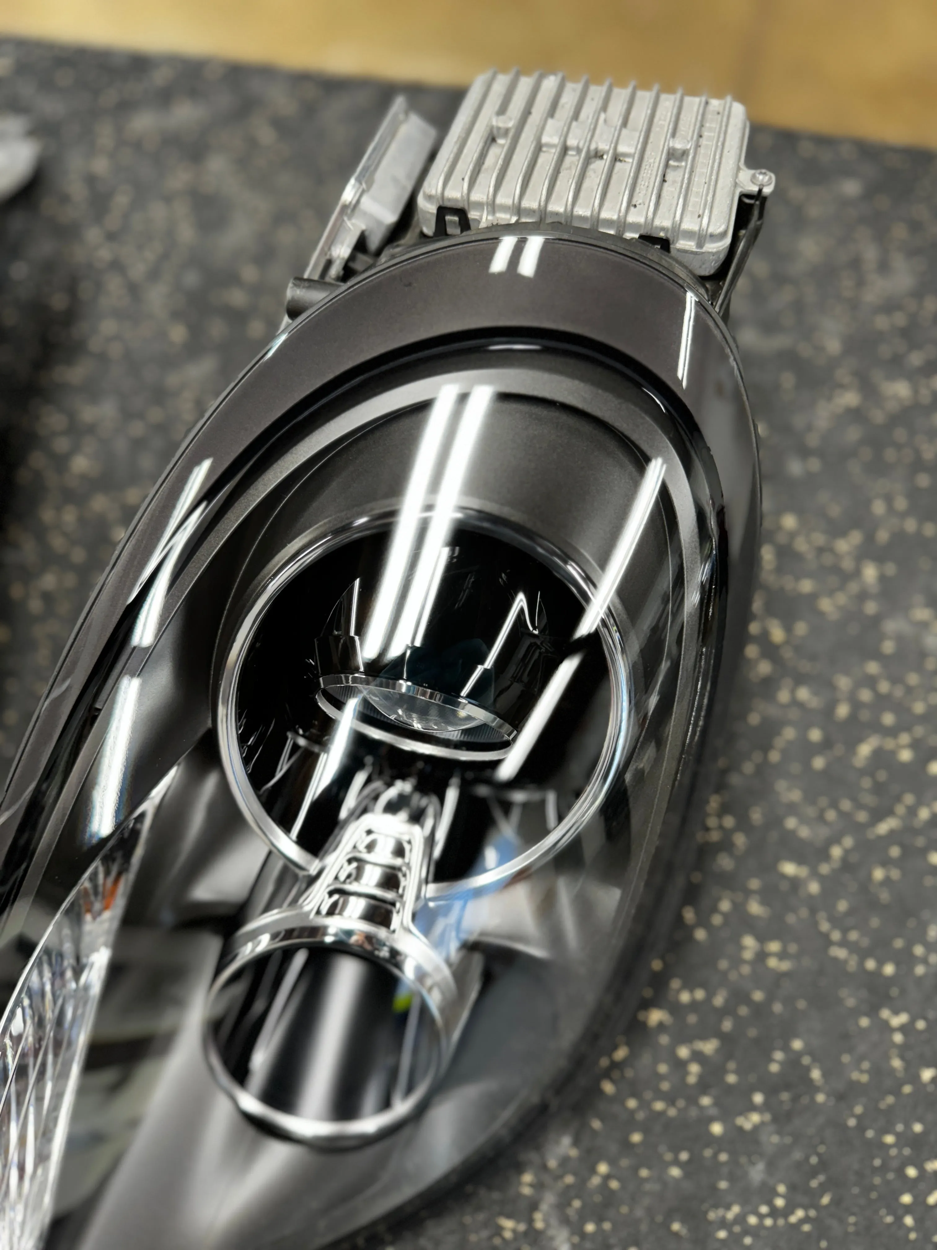 Porsche Cayman / Boxster 981 Headlight Lens Replacement Service