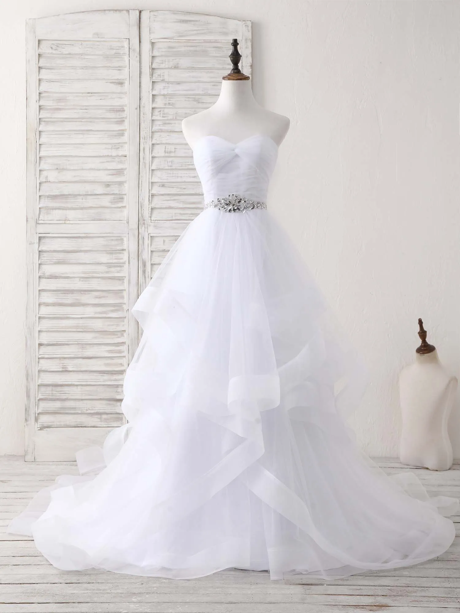 White Sweetheart Neck Tulle Long Prom Dress White Formal Graduation Dress