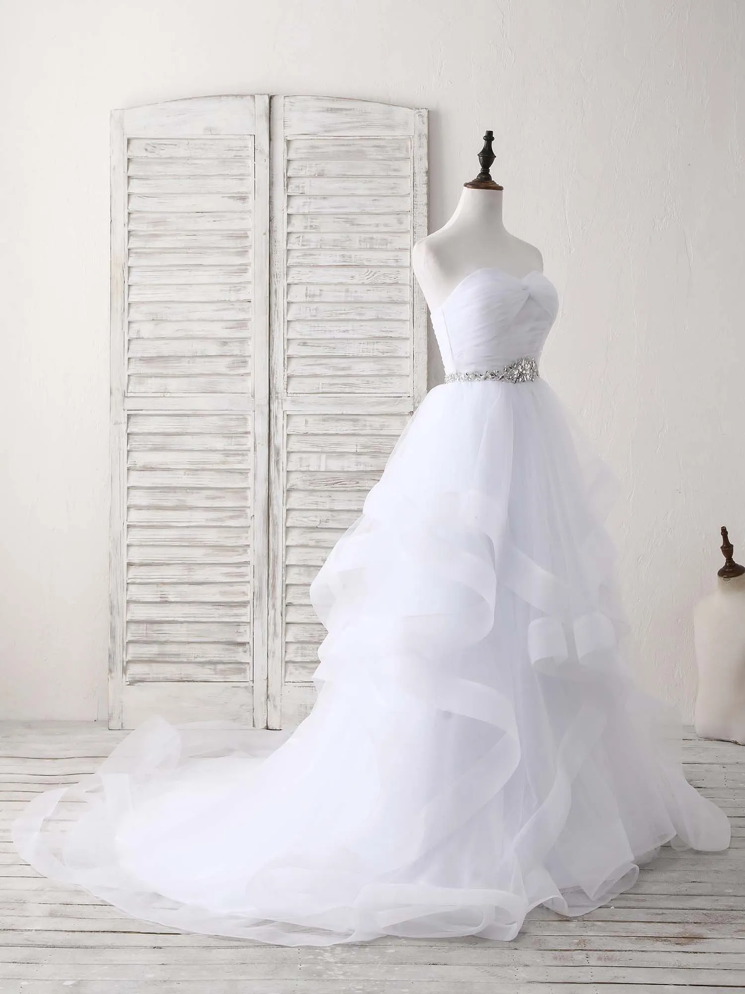White Sweetheart Neck Tulle Long Prom Dress White Formal Graduation Dress